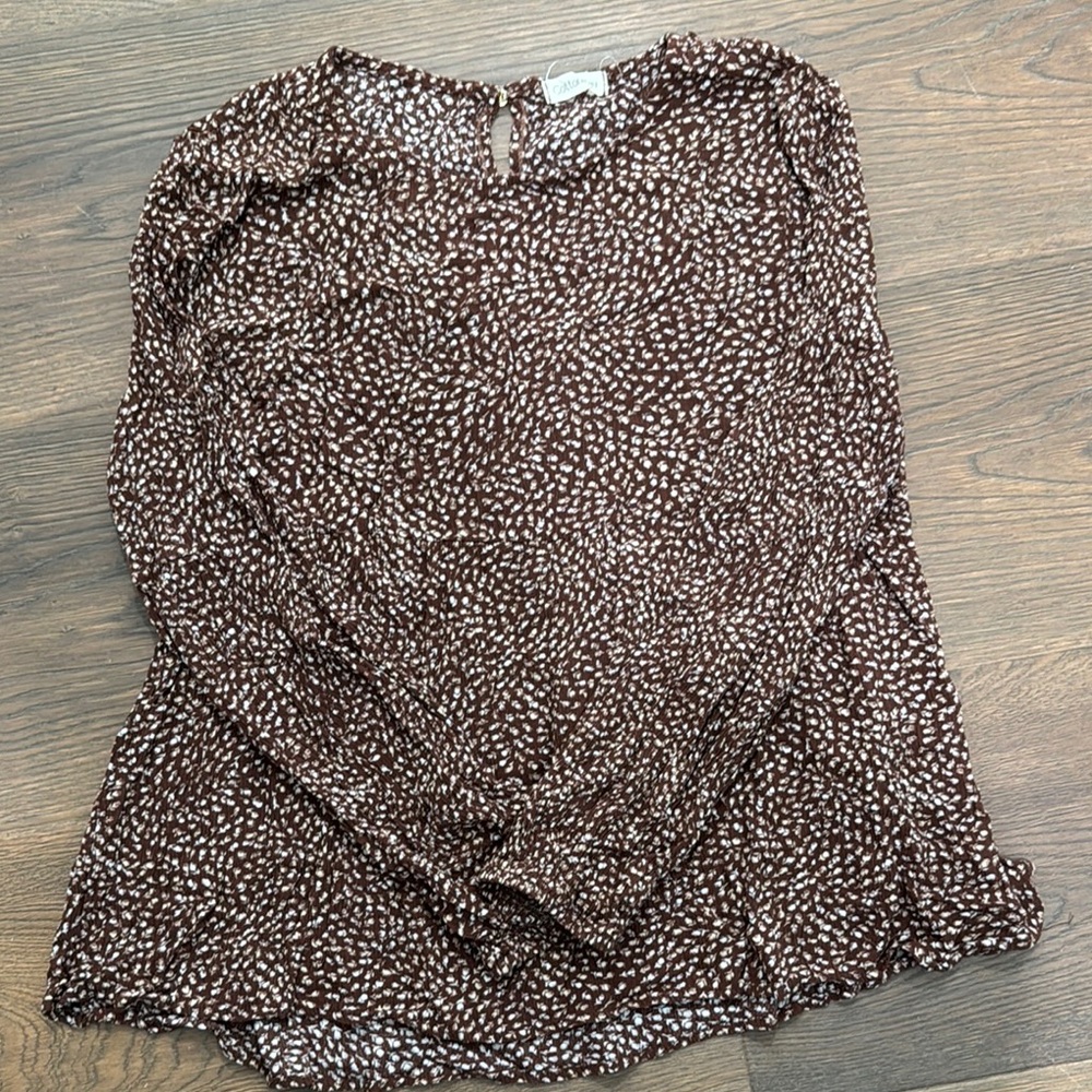Cream and Tan Long Sleeve Relaxed Blouse